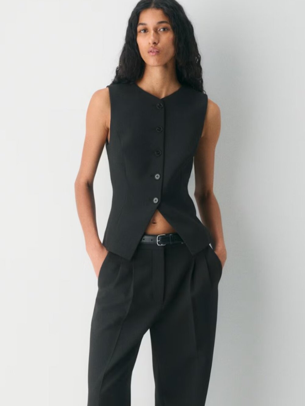 Wilfred Regal Vest - Picture 1 of 5